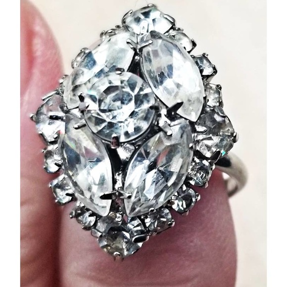 Vintage Silver Tone Rhinestone Ring - Picture 1 of 6